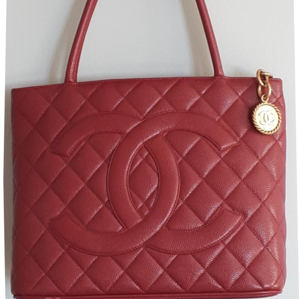 Authentic Chanel Caviar Medallion Bag Purse